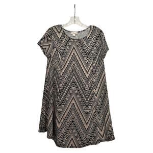 Women's Misia Short Dress Size Medium Chevron Tribal Geometric Tunic Cinch